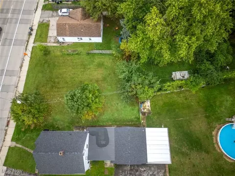 1048 W River Rd N, Elyria, OH 44035 photo 6