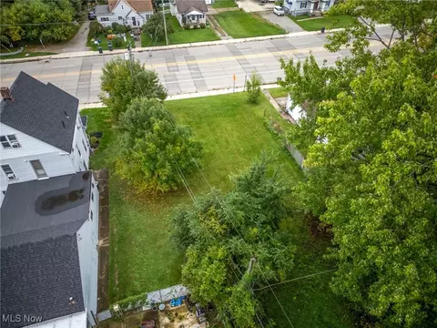 1048 W River Rd N, Elyria, OH 44035 photo 9