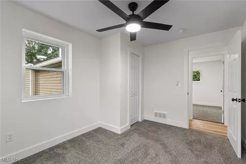 Bedroom - 253 Euclid Ave, Wadsworth, OH 44281 photo 6 of 8