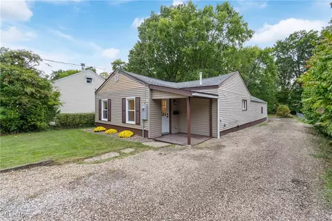 253 Euclid Ave, Wadsworth, OH 44281