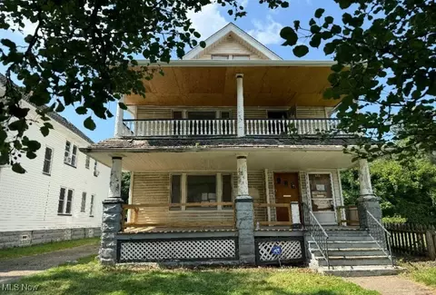 630 E 632 E 117th St, Cleveland, OH 44108