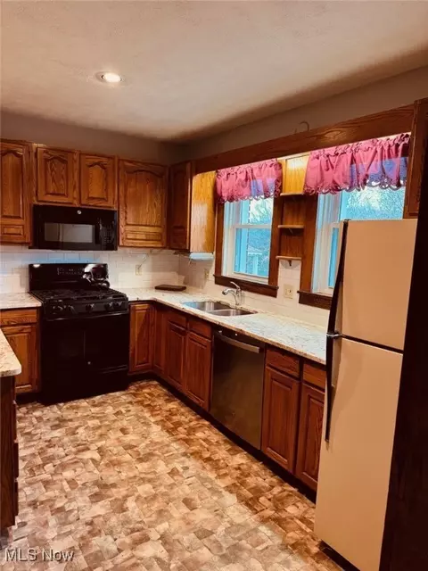 225 Allison Ave, Killbuck, OH 44637 photo 25