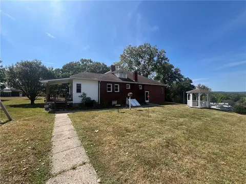 225 Allison Ave, Killbuck, OH 44637 photo 3