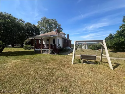 225 Allison Ave, Killbuck, OH 44637 photo 2