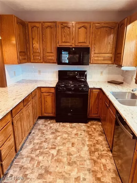 225 Allison Ave, Killbuck, OH 44637 photo 27