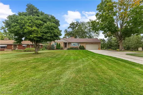 6134 N Market Ave N, Canton, OH 44721