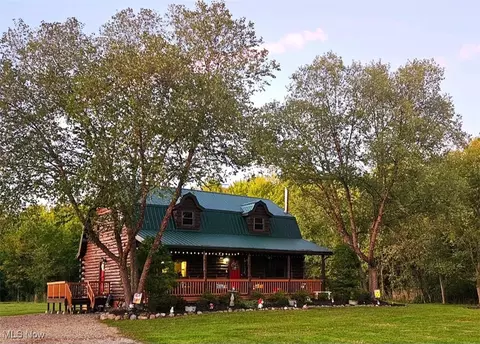 8451 Chatham Rd, Medina, OH 44256