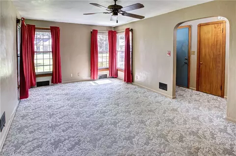 Living - 6958 Manor Dr, Elyria, OH 44035 photo 3 of 3