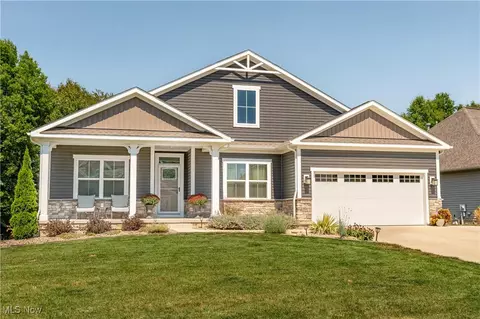 5909 Quarry Lake Dr SE, East Canton, OH 44730