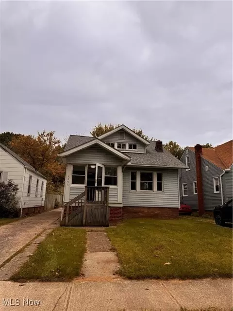3246 W 129th St, Cleveland, OH 44111