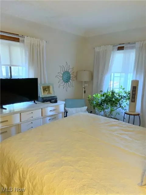 Bedroom - 248 Ohio St, Elyria, OH 44035 photo 3 of 5