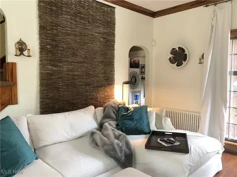 Living - 248 Ohio St, Elyria, OH 44035 photo 2 of 5
