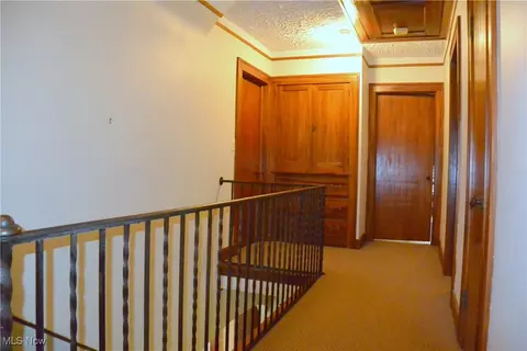 Entry Way - 248 Ohio St, Elyria, OH 44035 photo 2 of 2