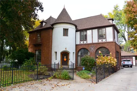 Exterior - 248 Ohio St, Elyria, OH 44035 photo 4 of 13