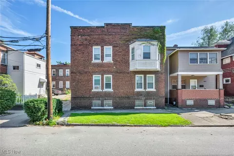2061 Random Rd, Cleveland, OH 44106