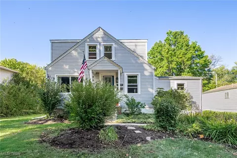 32584 Electric Blvd, Avon Lake, OH 44012