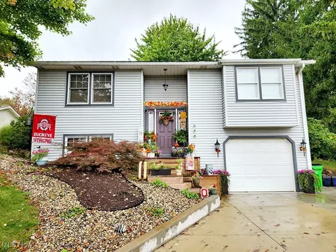 306 Bahler St SW, Sugarcreek, OH 44681