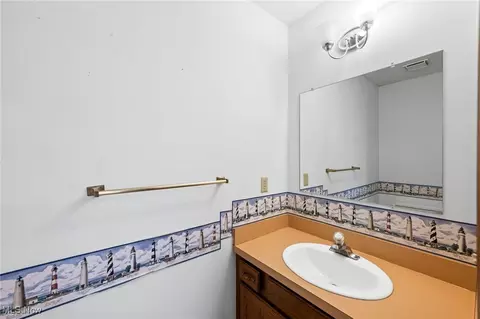 Bath - 31655 Arthur Rd, Solon, OH 44139 photo 1 of 2