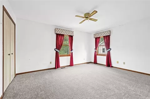 Bedroom - 31655 Arthur Rd, Solon, OH 44139 photo 4 of 7