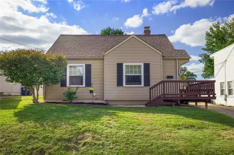 194 Mission Dr, Akron, OH 44301
