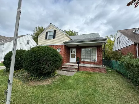32812 Lake Shore Blvd, Willowick, OH 44095