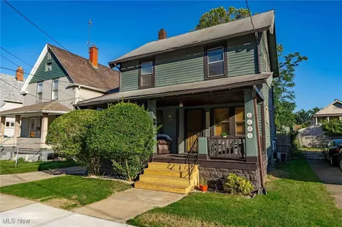 3581 W 67th St, Cleveland, OH 44102