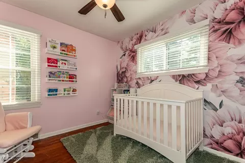 Bedroom - 3935 Harvard Dr, Willoughby, OH 44094 photo 4 of 5