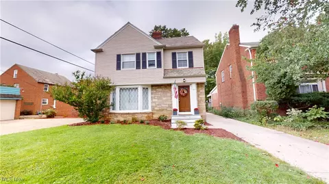 2412 Charney Rd, University Heights, OH 44118