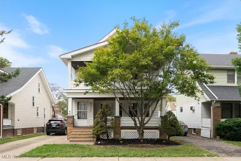 2050 Richland Ave, Lakewood, OH 44107