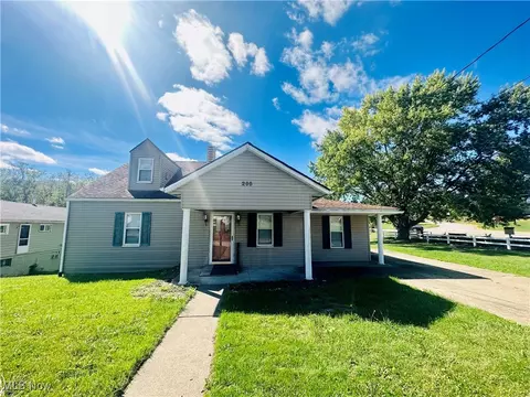 200 Miller Ave, Weirton, WV 26062
