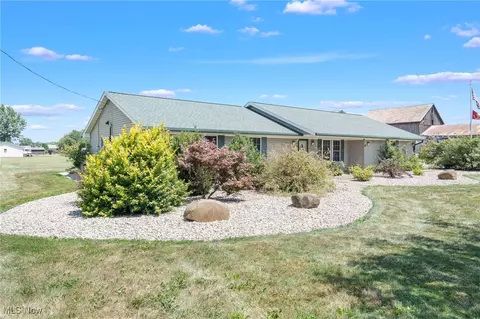 24946 Hartley Rd, Alliance, OH 44601