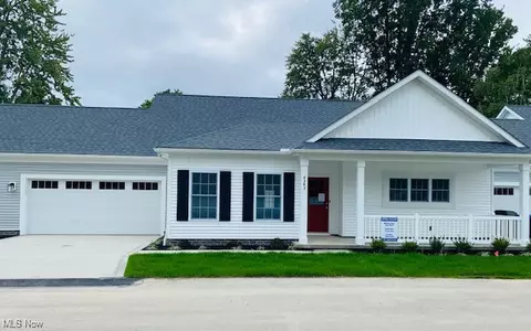 4343 Literary Ln, Willoughby, OH 44094