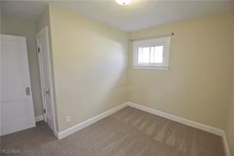 6910 Gilbert Ave, Parma, OH 44129 photo 17