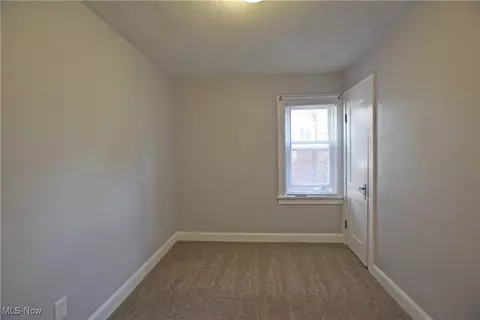 6910 Gilbert Ave, Parma, OH 44129 photo 18