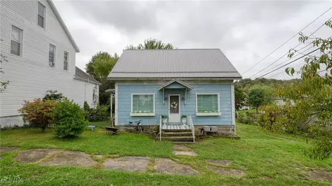 180 W Main St, Quaker City, OH 43773