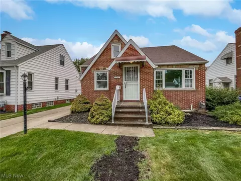 1502 Tuxedo Ave, Cleveland, OH 44134