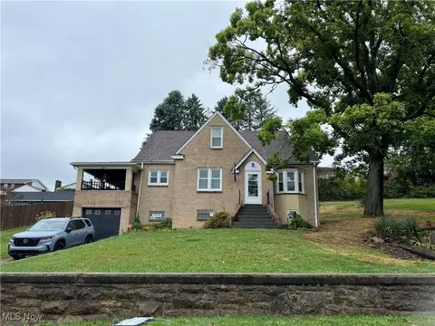 121 Belmont St, Weirton, WV 26062