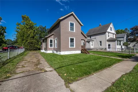 Other - 353 S Maple St, Elyria, OH 44035 photo 2 of 6