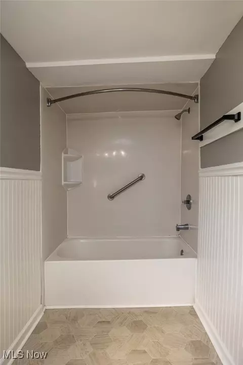 Bath - 353 S Maple St, Elyria, OH 44035 photo 2 of 2