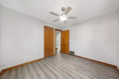 1045 Bell Ct, Elyria, OH 44035 photo 21
