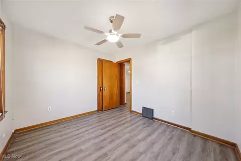 1045 Bell Ct, Elyria, OH 44035 photo 19