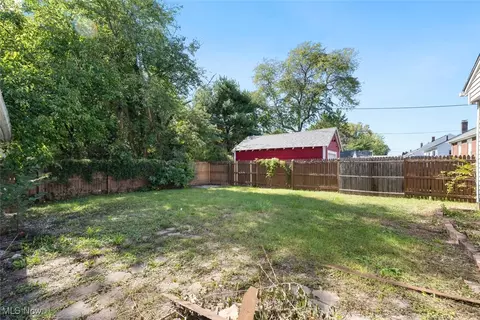 1045 Bell Ct, Elyria, OH 44035 photo 39