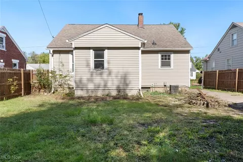 1045 Bell Ct, Elyria, OH 44035 photo 40