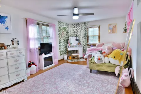 Bedroom - 8103 Deerpath Dr, Boardman, OH 44512 photo 5 of 9