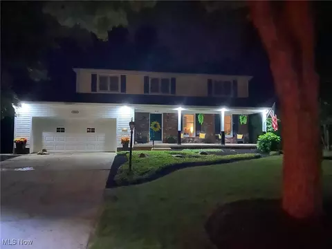 Exterior - 8103 Deerpath Dr, Boardman, OH 44512 photo 10 of 10
