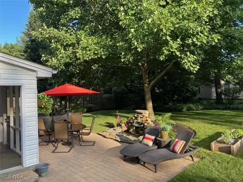 Exterior - 8103 Deerpath Dr, Boardman, OH 44512 photo 8 of 10