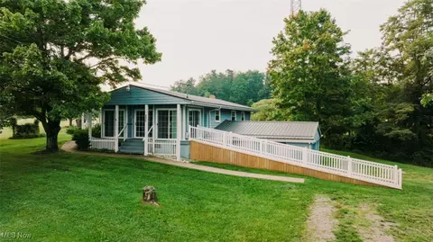 7104 Marble Rd NE, Kensington, OH 44427