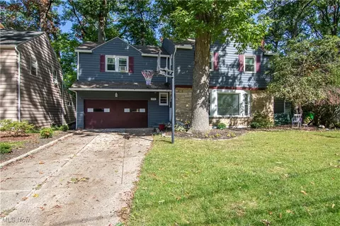 3787 Bridgeview Dr, South Euclid, OH 44121