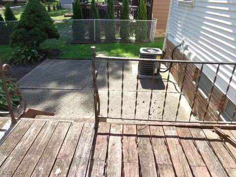 Exterior - 6675 Edgemoor Ave, Solon, OH 44139 photo 4 of 7