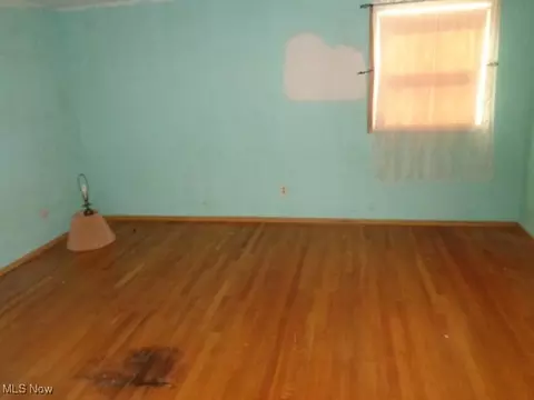 Bedroom - 6675 Edgemoor Ave, Solon, OH 44139 photo 3 of 3